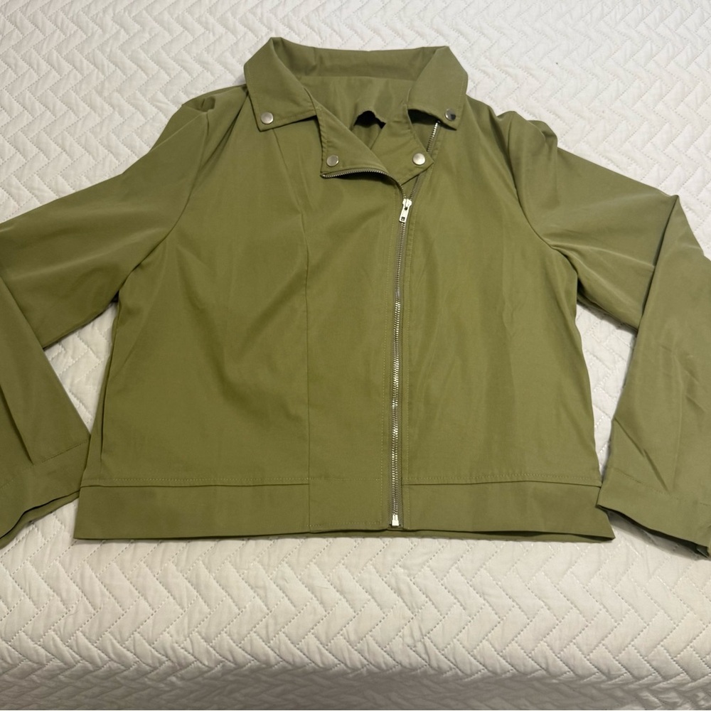 Olive Green Zip-Up Cropped Jacket